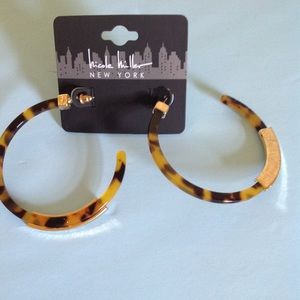 Cheetah Gold Tone Band Acrylic Earrings